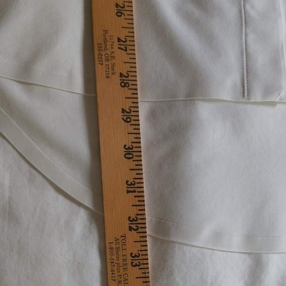 Athleta Urbanite Top 2.0 White Size L - Picture 8 of 8